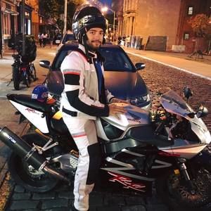 Meet your Posher, Jonathan